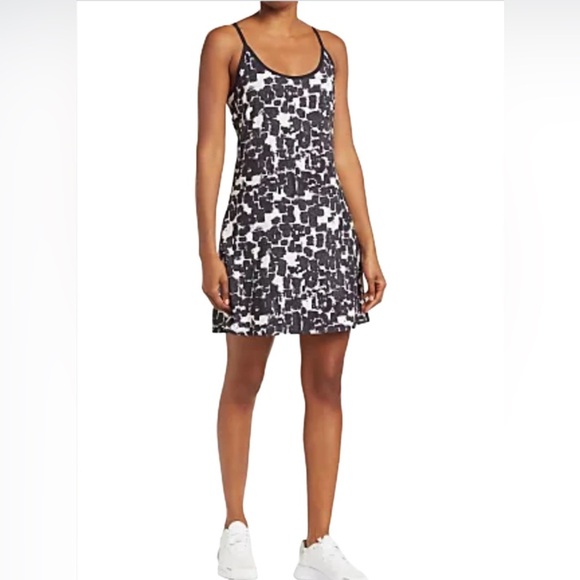 MAX STUDIO PERFORMANCE Gym Athletic Dress with Shorts Built In - NWOT Size S - Picture 1 of 9